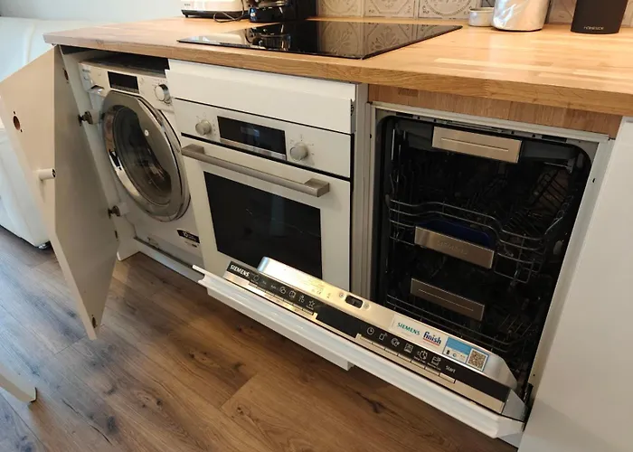 Gare, T2, Vue Bastille Et Belledonne, Climatisation, Neuf Apartment